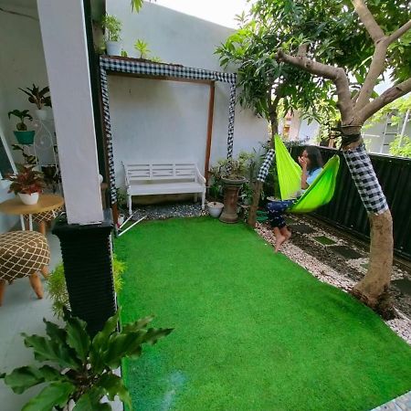 Shifana Homestay Syariah Jogyakarta Zewnętrze zdjęcie